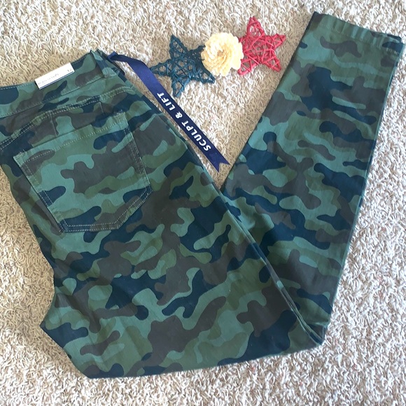 NWT🌟CODE BLEU🇺🇸Skinny🍃Camo PANTS🍃F’AB Body Sculpt Flex Fabric Size 12 - Picture 2 of 12